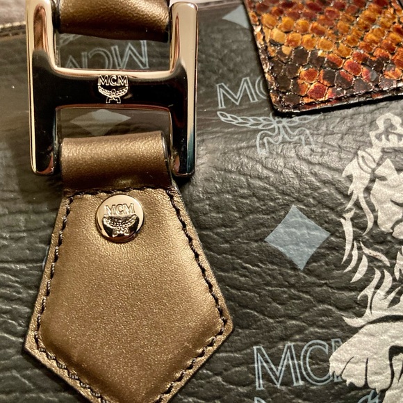 Authentic MCM Visetos Princess Lion Boston Coated Canvas & Leather Bag - Picture 15 of 16